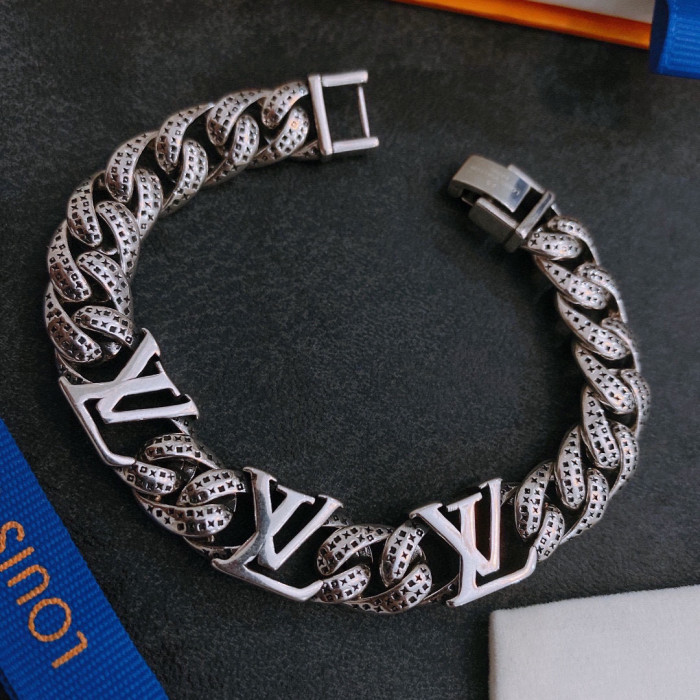 Louis Vuitton Cuban Bracelet Jewelry With Diamonds #nigo3469