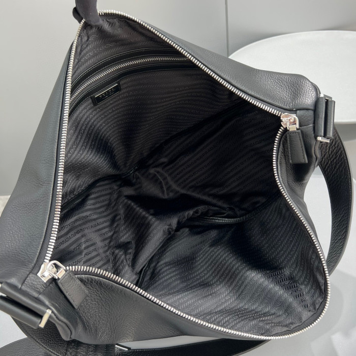 Prada Leather Oversized Triangle Bag #nigo53765