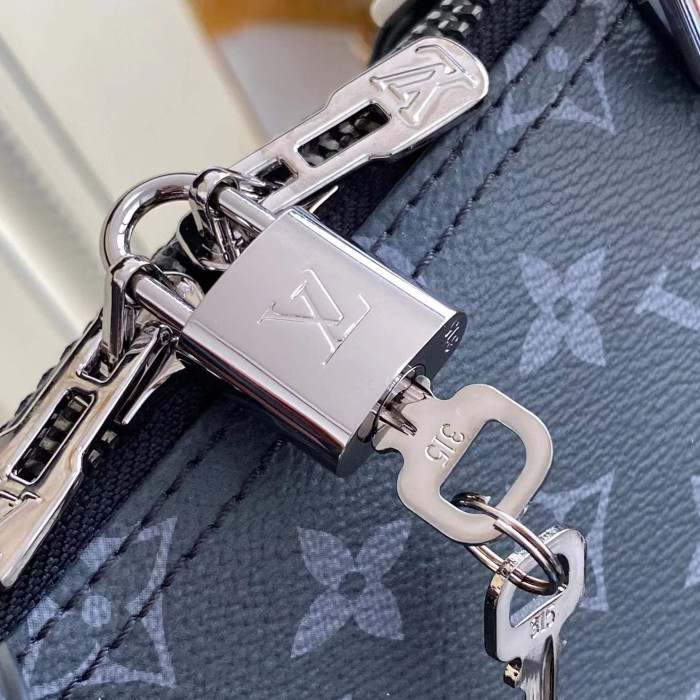 Louis Vuitton Oversized Tote Travel Duffle Bag Luggage Bags #nigo53342
