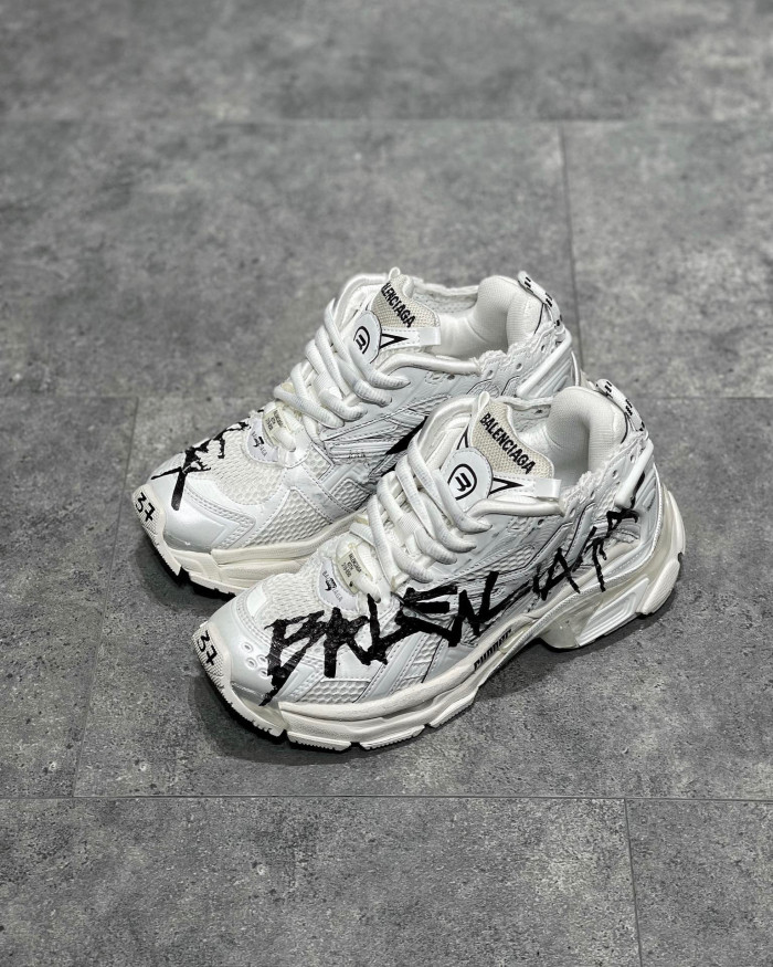 Balenciaga Runner GRAFFITI Thick Soled Letter Lace Up Dad Sneaker Shoes #nigo21732