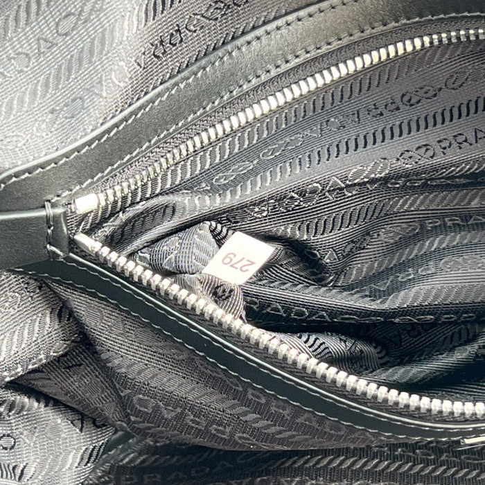 Prada Leather Oversized Triangle Bag #nigo53765