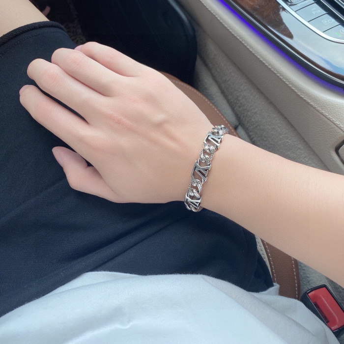 Louis Vuitton Cuban Bracelet Jewelry With Diamonds #nigo3469
