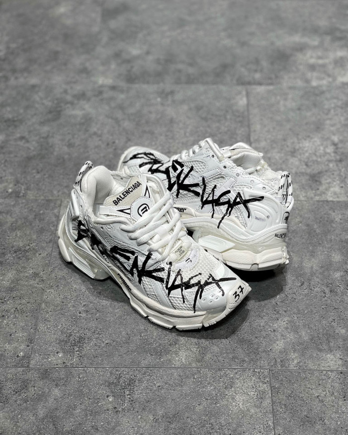 Balenciaga Runner GRAFFITI Thick Soled Letter Lace Up Dad Sneaker Shoes #nigo21732