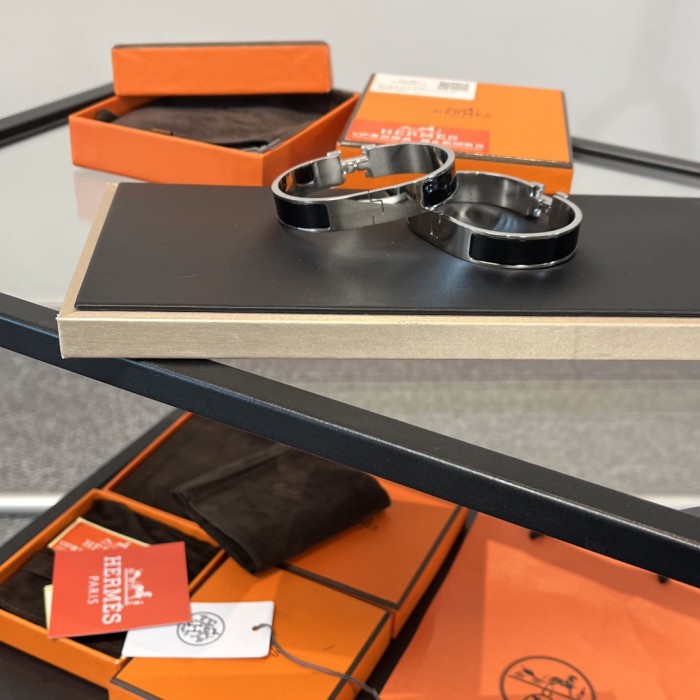 Hermes Fashion Bracelet Accessories Made Of Titanium Steel Silver Plating And Enamel #nigo82233