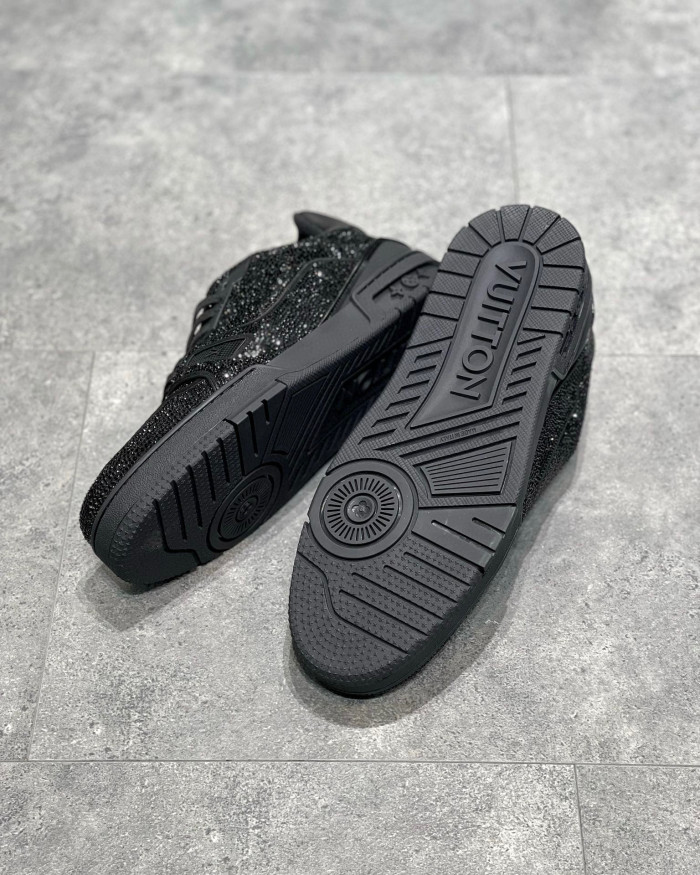Louis Vuitton Low-Top Trainer With Sparkling Crystals Sneakers Shoes #nigo6523
