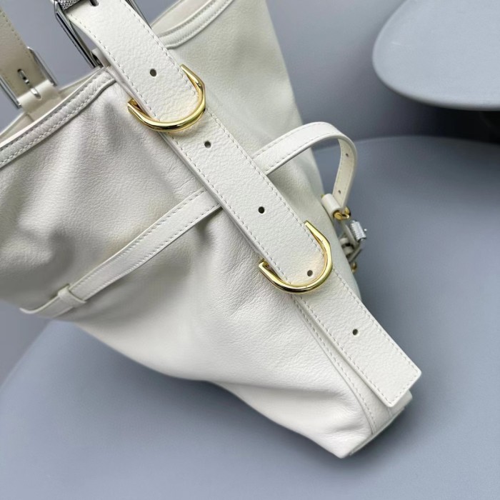 Givenchy Voyou Leather Tote Bag With Metal Clasp Bags BB50SSB1Q9-070 Ngvp #nigo5193