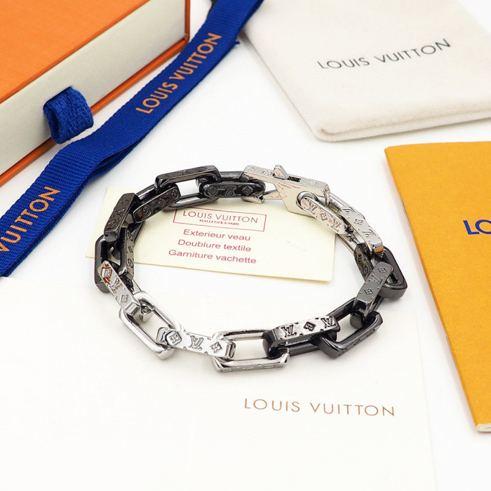 Louis Vuitton Bracelet Necklace Jewelry #nigo3399