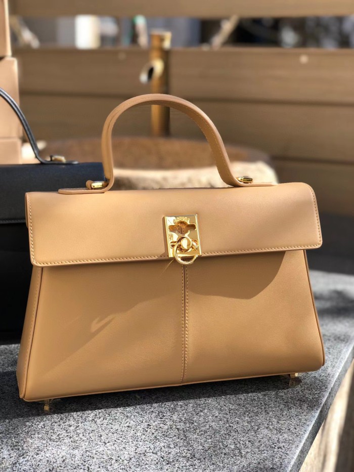 CAFUNE Women's Leather One Shoulder Handbag Bag #nigo56274