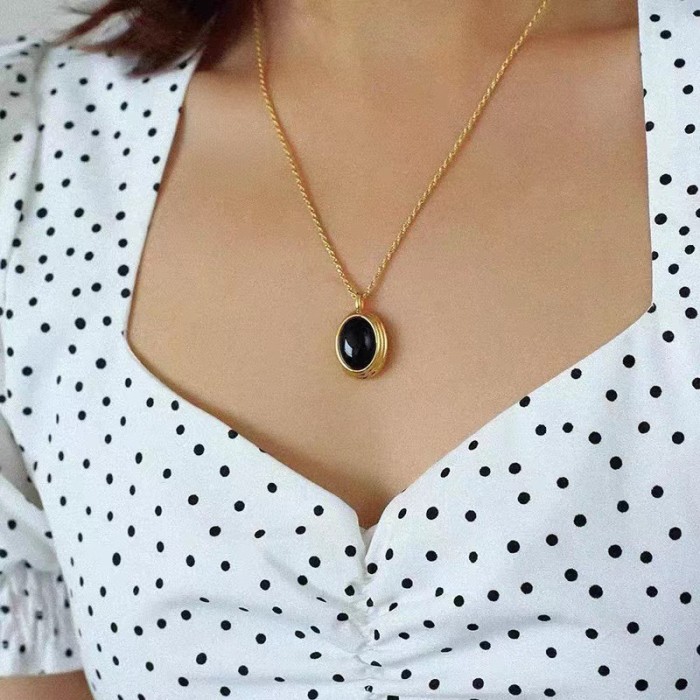 Bottega Veneta Brass Carved Pattern Necklace Accessories Jewelry #nigo82385