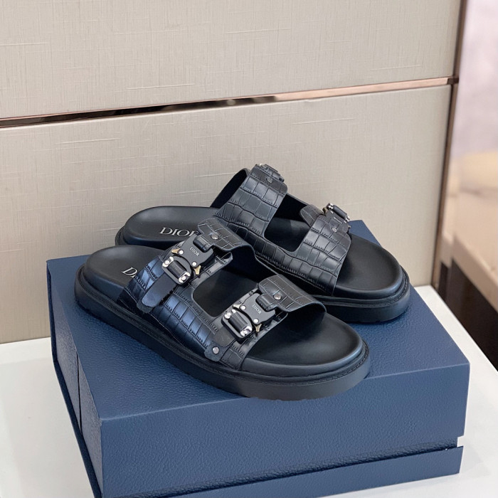 DIOR NIGO Summer Flat Sandals Wearing Slippers Outside #nigo94649
