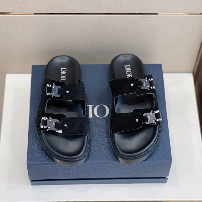 DIOR NIGO Summer Flat Sandals Wearing Slippers Outside #nigo94649