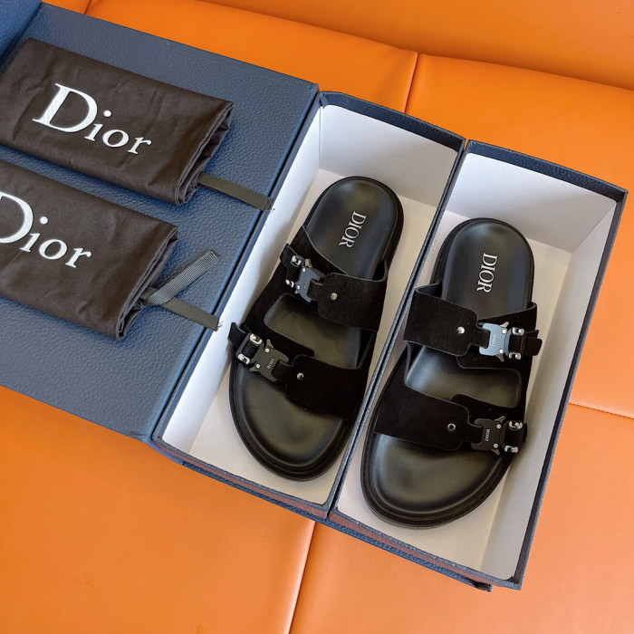 DIOR NIGO Summer Flat Sandals Wearing Slippers Outside #nigo94649