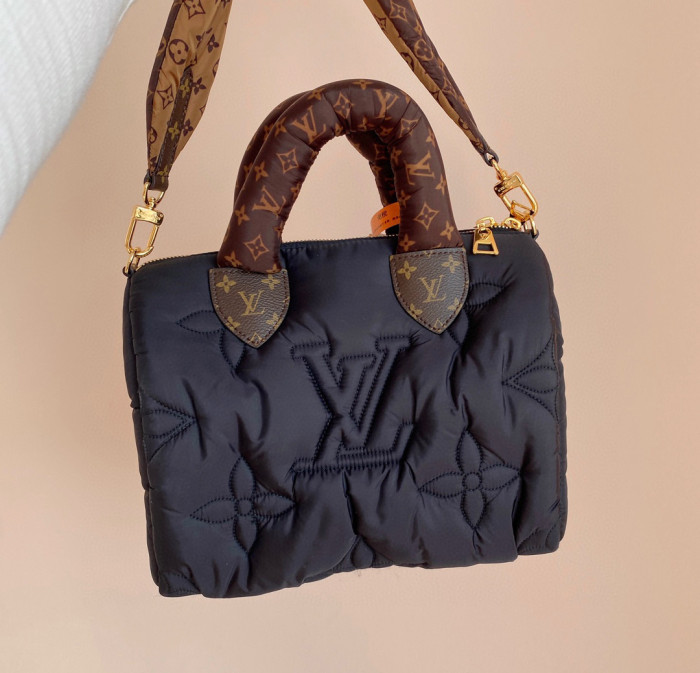 Louis Vuitton Padded Cotton Padded Handbag Shoulder Bag #nigo52477