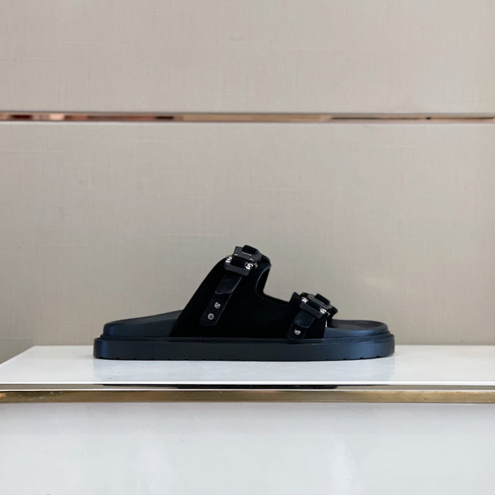 DIOR NIGO Summer Flat Sandals Wearing Slippers Outside #nigo94649