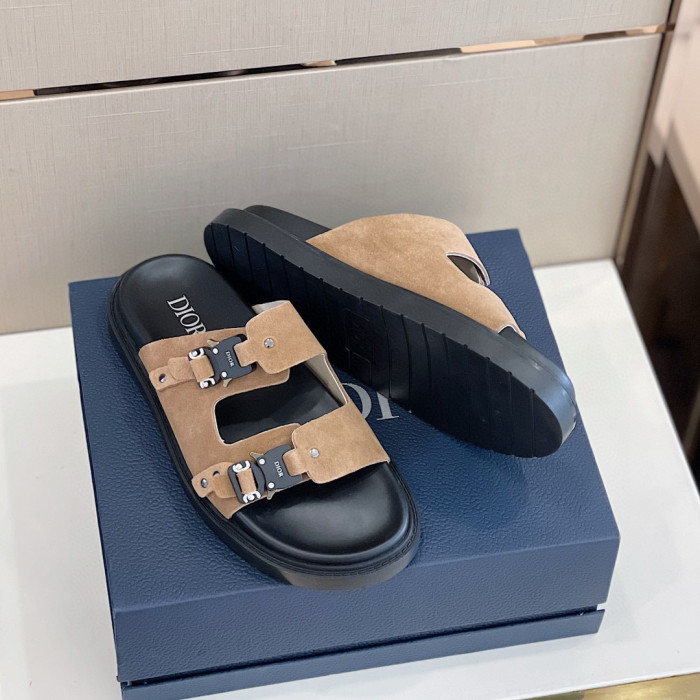 DIOR NIGO Summer Flat Sandals Wearing Slippers Outside #nigo94649