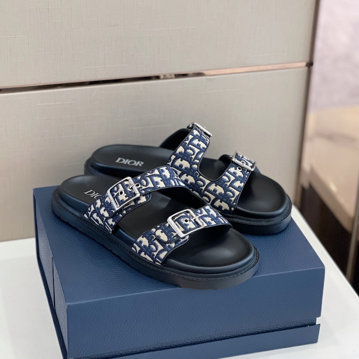 DIOR NIGO Summer Flat Sandals Wearing Slippers Outside #nigo94649