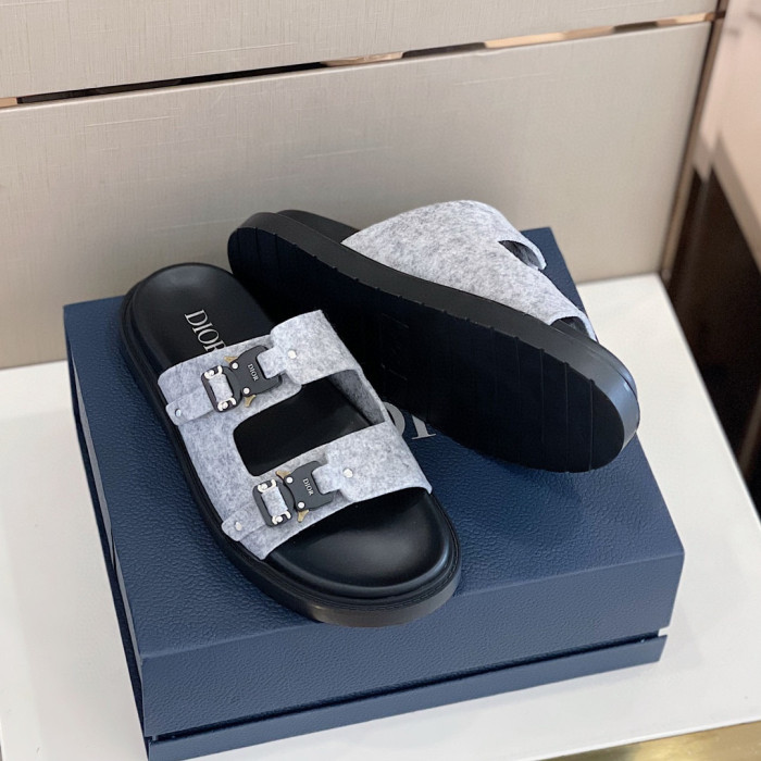DIOR NIGO Summer Flat Sandals Wearing Slippers Outside #nigo94649