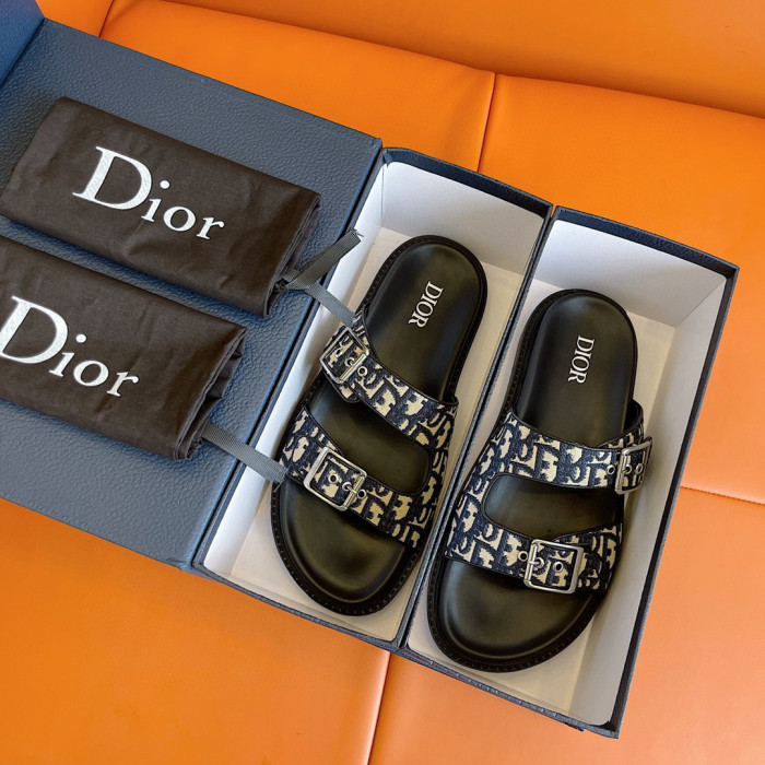 DIOR NIGO Summer Flat Sandals Wearing Slippers Outside #nigo94649