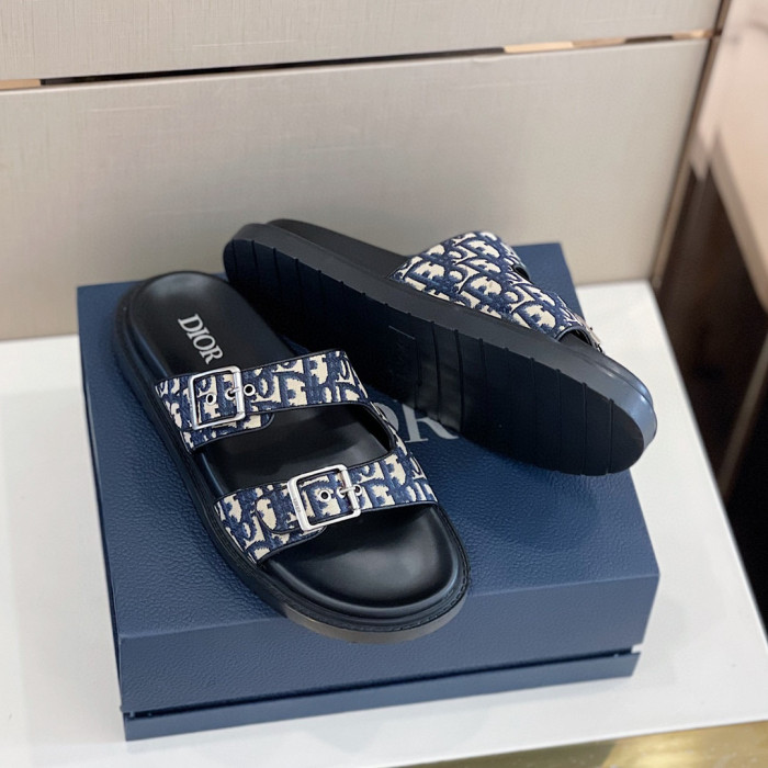 DIOR NIGO Summer Flat Sandals Wearing Slippers Outside #nigo94649