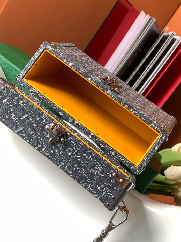 GOYARD Leather Box Shoulder Strap Oblique Straddle Bag #nigo21779