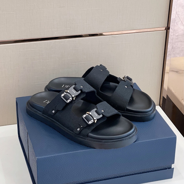 DIOR NIGO Summer Flat Sandals Wearing Slippers Outside #nigo94649