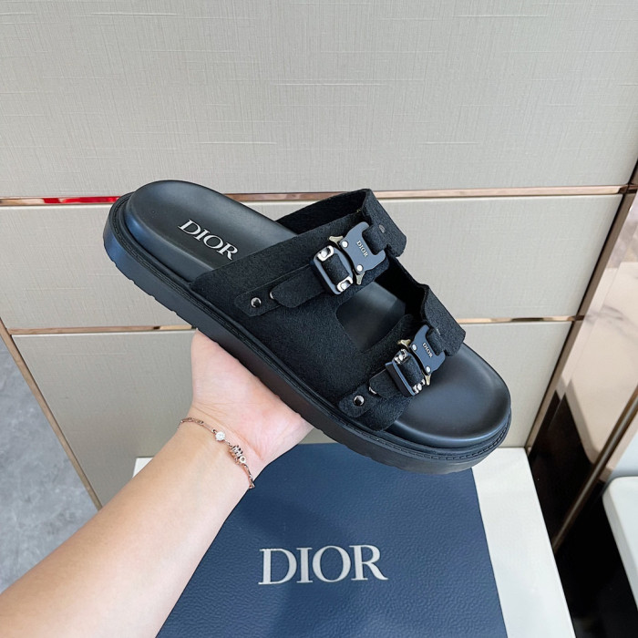 DIOR NIGO Summer Flat Sandals Wearing Slippers Outside #nigo94649