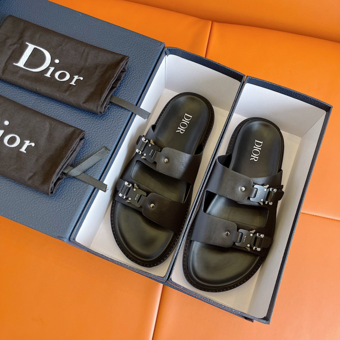DIOR NIGO Summer Flat Sandals Wearing Slippers Outside #nigo94649