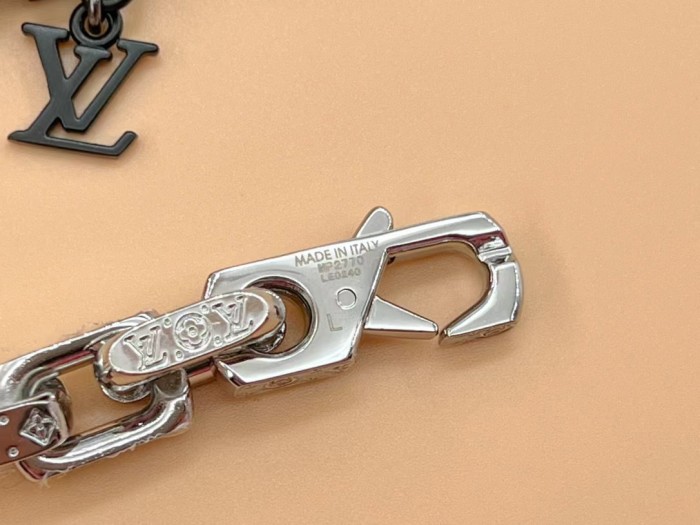 Louis Vuitton Letter Refined Steel Multi-Color Necklace Bracelet Accessories Jewelry #nigo82654