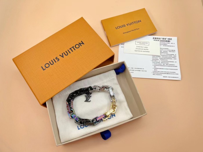 Louis Vuitton Letter Refined Steel Multi-Color Necklace Bracelet Accessories Jewelry #nigo82654