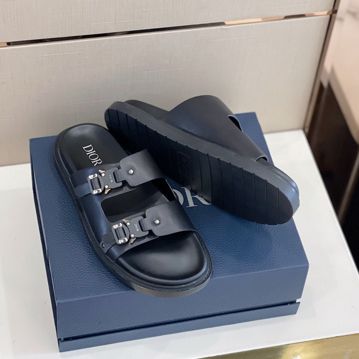 DIOR NIGO Summer Flat Sandals Wearing Slippers Outside #nigo94649