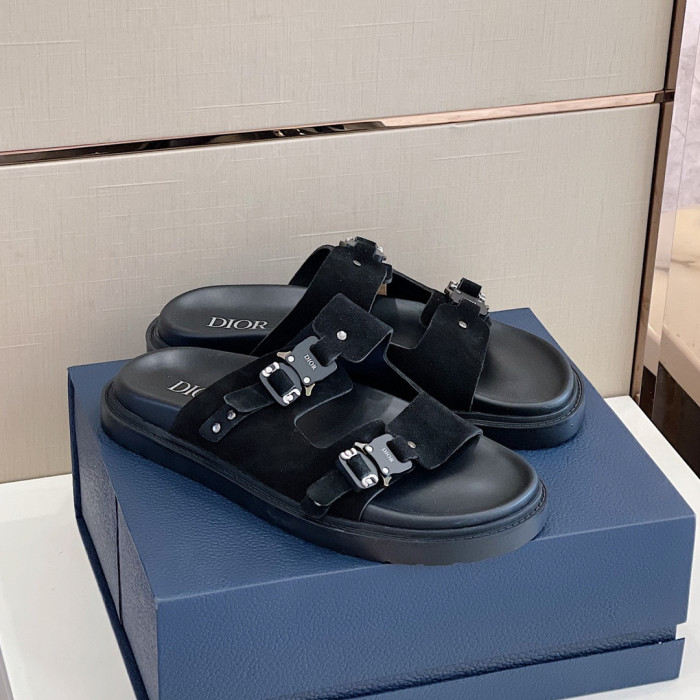 DIOR NIGO Summer Flat Sandals Wearing Slippers Outside #nigo94649