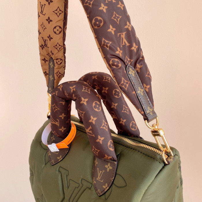 Louis Vuitton Padded Cotton Padded Handbag Shoulder Bag #nigo52477
