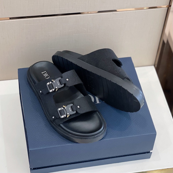 DIOR NIGO Summer Flat Sandals Wearing Slippers Outside #nigo94649