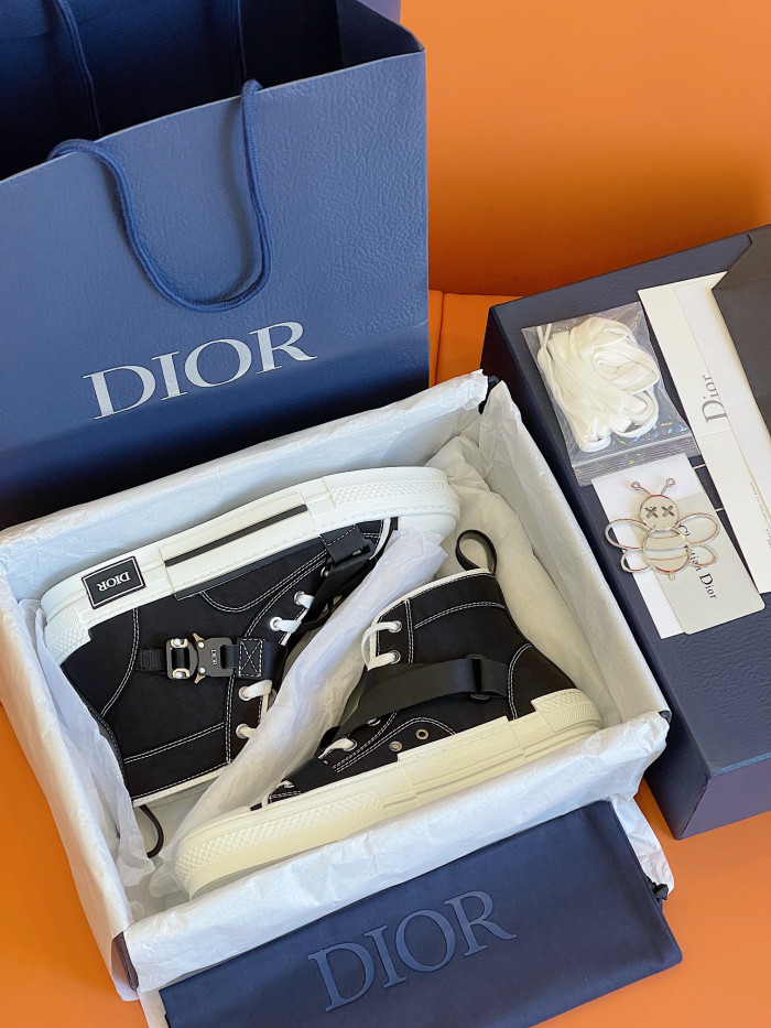 DIOR High-Top Lock Lace-Up Flats Shoes #nigo4782