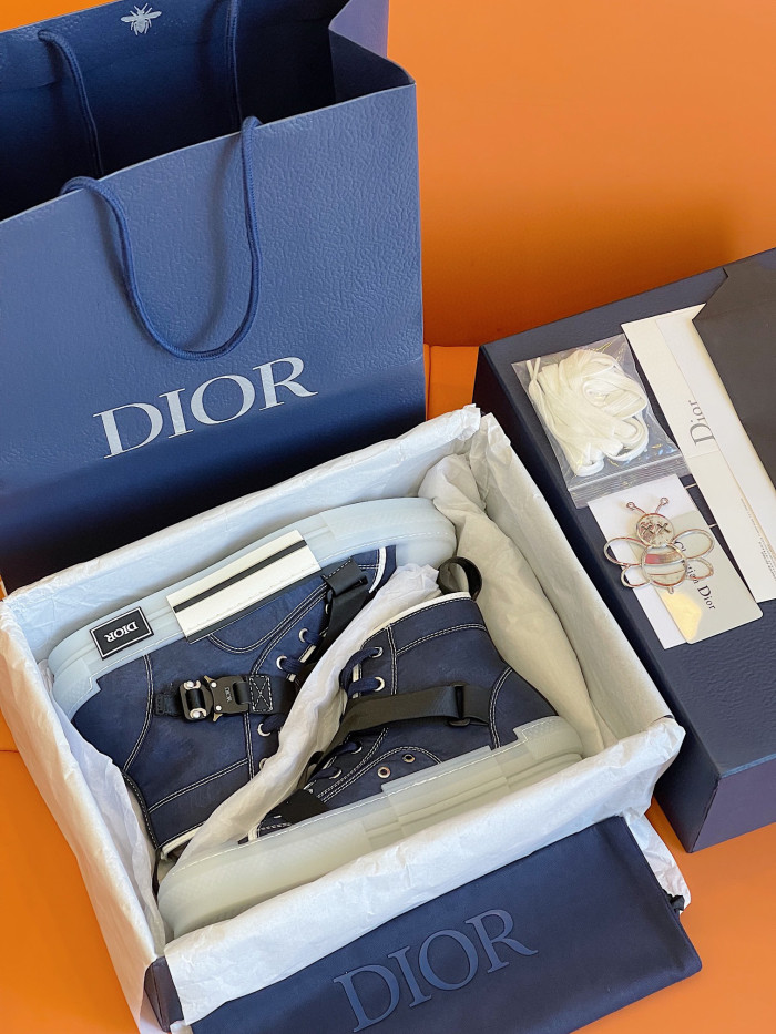 DIOR High-Top Lock Lace-Up Flats Shoes #nigo4782
