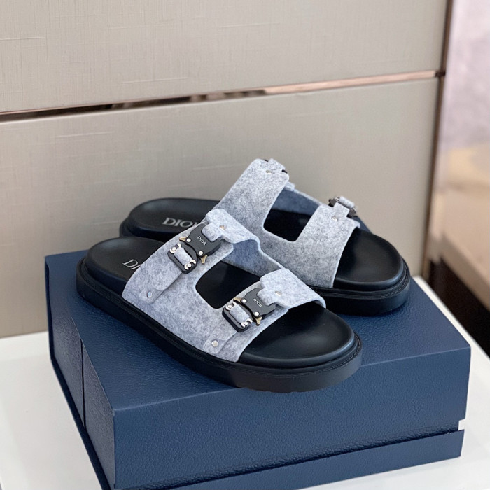 DIOR NIGO Summer Flat Sandals Wearing Slippers Outside #nigo94649