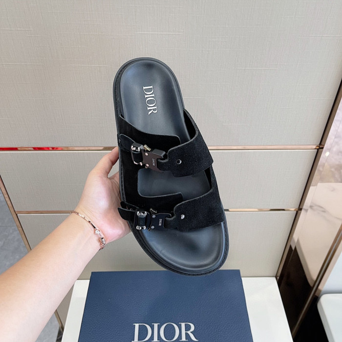 DIOR NIGO Summer Flat Sandals Wearing Slippers Outside #nigo94649
