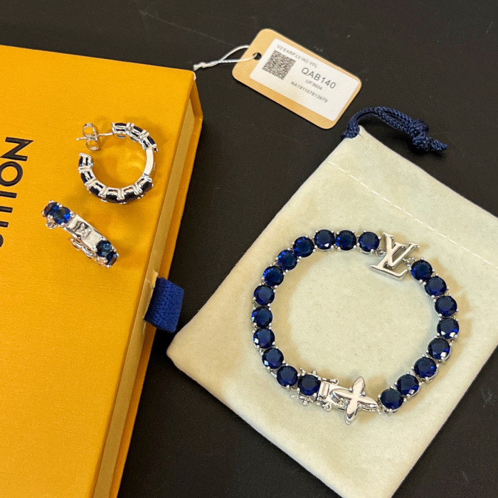 Louis Vuitton CRYSTALS Diamond And Gemstone Bracelet Jewelry #nigo96433