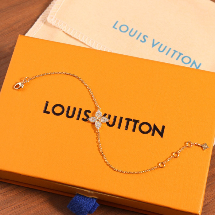 Louis Vuitton Bracelet Necklace Earrings Jewelry #nigo96426