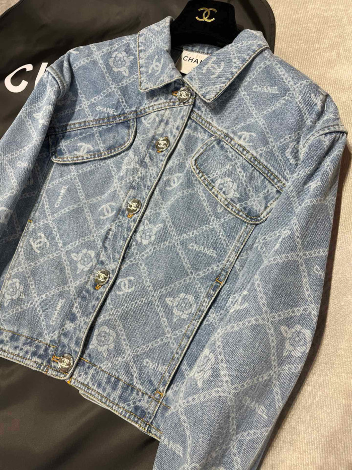 Chanel Long Sleeved Denim Jacket #nigo96464