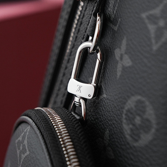 Louis Vuitton NIGO Black Leather Shoulder Bag #nigo57544