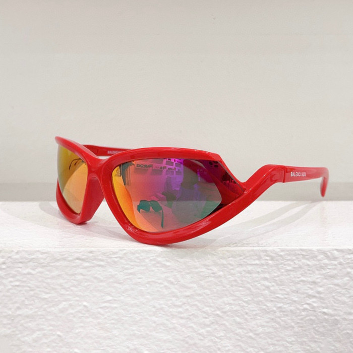 Balenciaga Side Xpander Cat Sunglasses in Black Ngvp #nigo6581