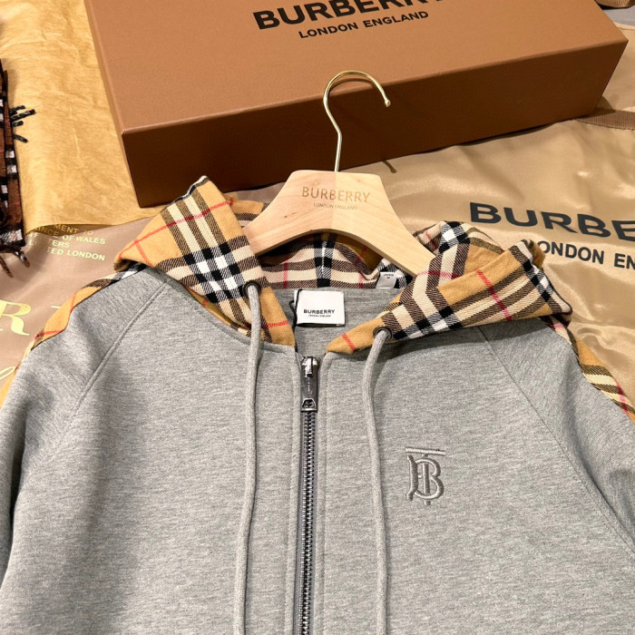Burberry Long Sleeved Hooded Zippered Jacket #nigo96461
