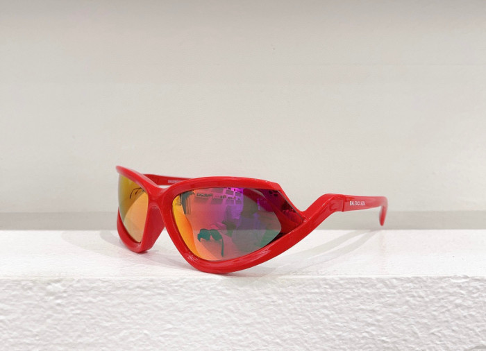 Balenciaga Side Xpander Cat Sunglasses in Black Ngvp #nigo6581