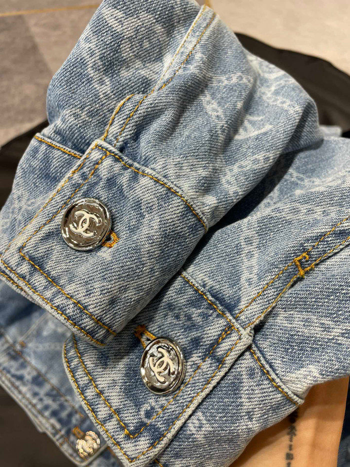 Chanel Long Sleeved Denim Jacket #nigo96464