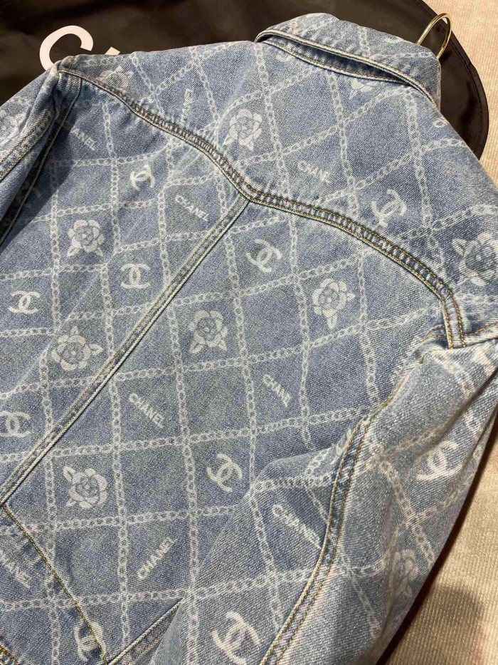 Chanel Long Sleeved Denim Jacket #nigo96464