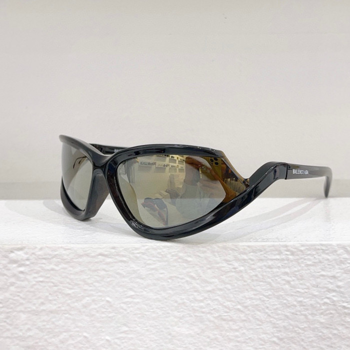 Balenciaga Side Xpander Cat Sunglasses in Black Ngvp #nigo6581