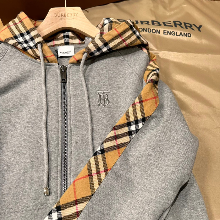 Burberry Long Sleeved Hooded Zippered Jacket #nigo96461