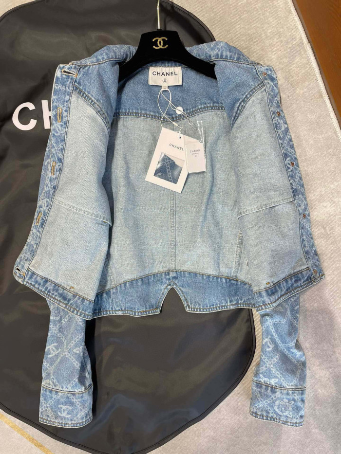 Chanel Long Sleeved Denim Jacket #nigo96464