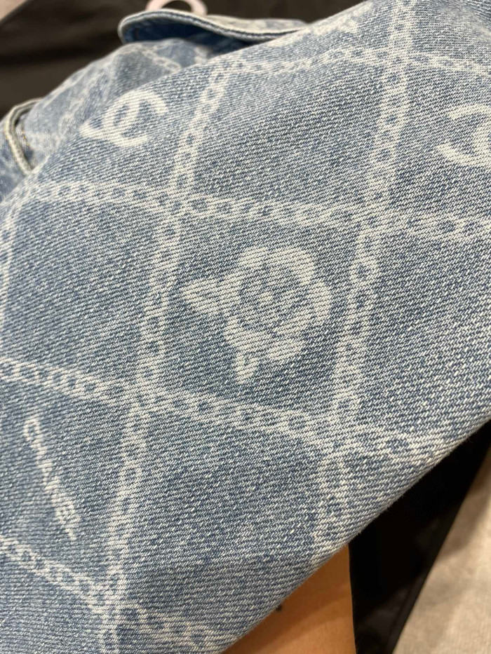 Chanel Long Sleeved Denim Jacket #nigo96464